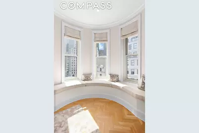 1 Central Park S #915, New York, NY 10019 - Photo 3