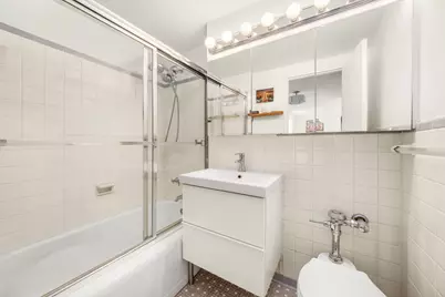 240 E 35th Street #9B, New York City, NY 10016 - Photo 9