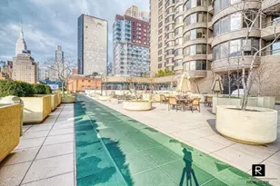 330 E 38th St, New York City, NY 10016 - Photo 11