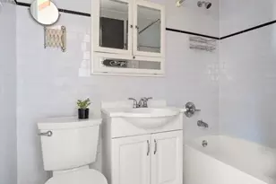895 Myrtle Ave, New York City, NY 11206 - Photo 5