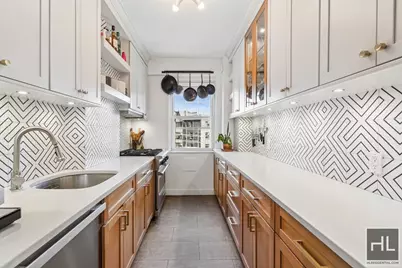 180 Cabrini Boulevard #8384, New York City, NY 10033 - Photo 9