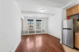 320 E 42nd St, New York City, NY 10017 - Photo 7