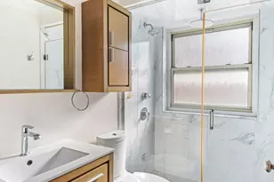 137 E 36th St, New York City, NY 10016 - Photo 11