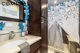 18-42 Norman St, New York City, NY 11385 - Photo 11