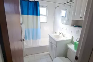 247-18 89th Ave, New York City, NY 11426 - Photo 19