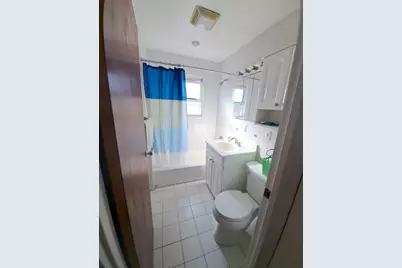 24718 89th Avenue, Bellerose, NY 11426 - Photo 19