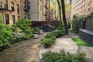 425 E 78th St, New York City, NY 10075 - Photo 11