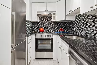 153 E 57th Street #15G, New York City, NY 10022 - Photo 3