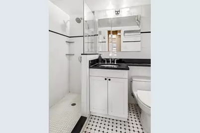 153 E 57th Street #15G, New York City, NY 10022 - Photo 5