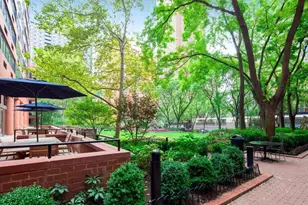 200 E 94th St, New York City, NY 10128 - Photo 17