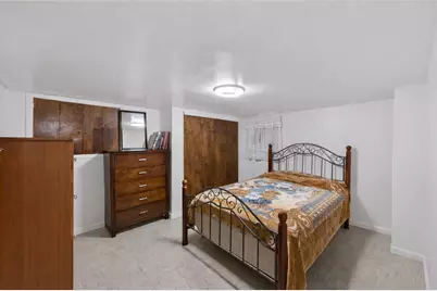 39-47 43rd Street, New York City, NY 11104 - Photo 15
