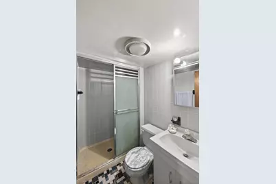 39-47 43rd Street, New York City, NY 11104 - Photo 17