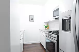 220 E 65th St, New York City, NY 10065 - Photo 3