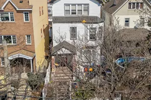 11-29 30th Rd, New York City, NY 11102 - Photo 5