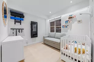 321 W 78th St, New York City, NY 10024 - Photo 13