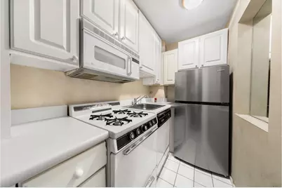 425 E 63rd Street #E3B, New York, NY 10065 - Photo 5