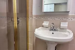 367 E 62nd St, New York, NY 10065 - Photo 31