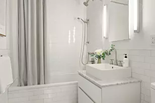 286 Spring St, New York City, NY 10013 - Photo 21