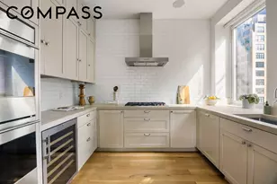 286 Spring St, New York City, NY 10013 - Photo 11