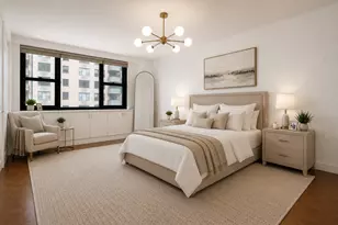 305 E 40th St, New York City, NY 10017 - Photo 5