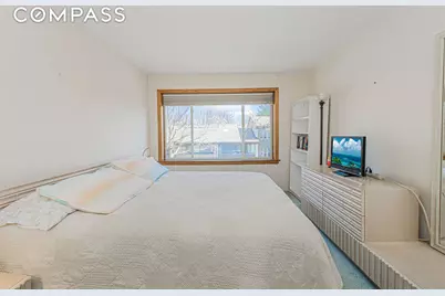 97 Dogwood Lane #1, New York City, NY 10305 - Photo 9