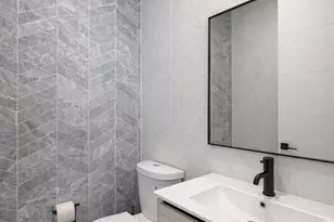 319 Hawthorne St, New York City, NY 11225 - Photo 17