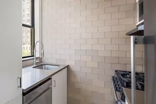 41 W 72nd St, New York, NY 10023 - Photo 3