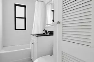 301 E 62nd St, New York City, NY 10065 - Photo 11