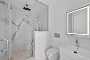 101 W 79th St, New York, NY 10024 - Photo 11