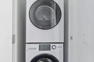 217 W 57th St, New York City, NY 10019 - Photo 9