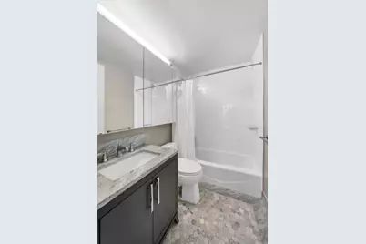 200 E 94th Street #2315, New York City, NY 10128 - Photo 7