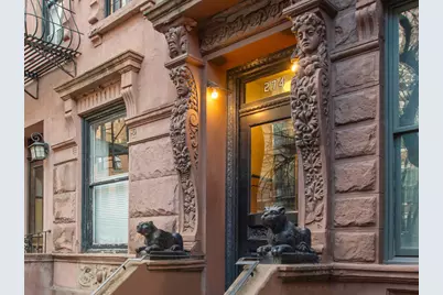 274 W 12th Street # 2, New York, NY 10014 - Photo 15