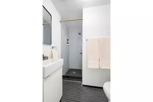 8 Harrison St, New York City, NY 10013 - Photo 11