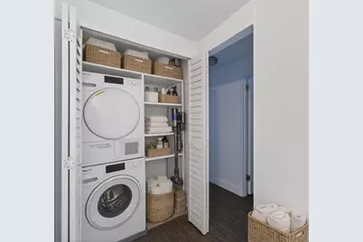 330 E 49th Street #PHD, New York, NY 10017 - Photo 13