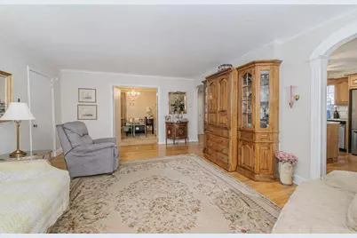 72 10th Street, New York City, NY 10306 - Photo 5