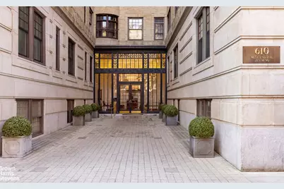 610 W End Avenue #6D, New York City, NY 10024 - Photo 11