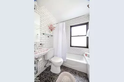 235 E 49th Street #5D, New York City, NY 10017 - Photo 7