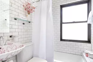 235 E 49th St, New York City, NY 10017 - Photo 7