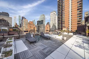 235 E 49th St, New York City, NY 10017 - Photo 9