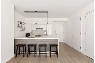 505 W 43rd St, New York City, NY 10036 - Photo 3