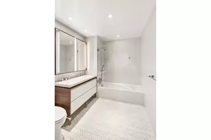 505 W 43rd St, New York City, NY 10036 - Photo 7