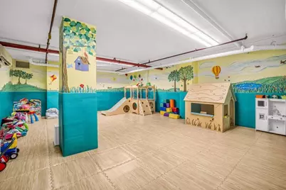 220 E 65th Street #PHB, New York, NY 10065 - Photo 15