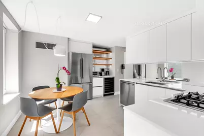 106 Central Park S #16A, New York, NY 10019 - Photo 7