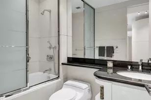 17 W 54th St, New York City, NY 10019 - Photo 9