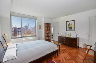 360 E 88th St, New York City, NY 10128 - Photo 7