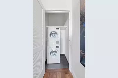 42-14 Crescent Street #8B, New York City, NY 11101 - Photo 7