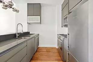 42-14 Crescent St, New York City, NY 11101 - Photo 5