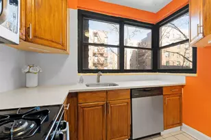 78-10 34th Ave, New York City, NY 11372 - Photo 11