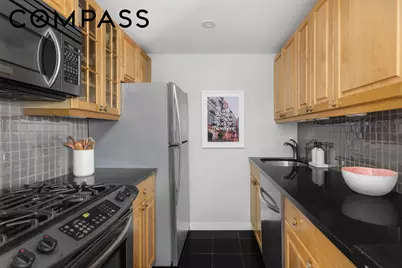 445 W 19th Street #8H, New York City, NY 10011 - Photo 3