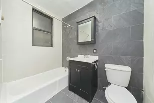 333 W 43rd St, New York, NY 10036 - Photo 5